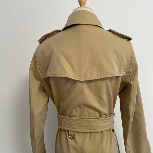 Burberry Mid-length Chelsea Heritage Trench Coat - Picture 10 of 16